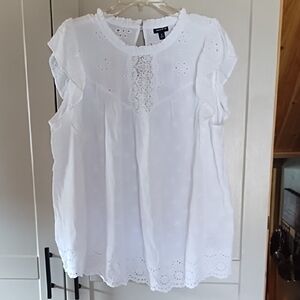 torrid White Eyelet Lace Sleeveless Blouse
